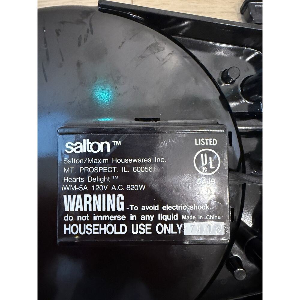 Salton Hearts Delight 5-HEARTS Waffle Maker Iron Model WM-5a TESTED WORKS - Picture 4 of 5